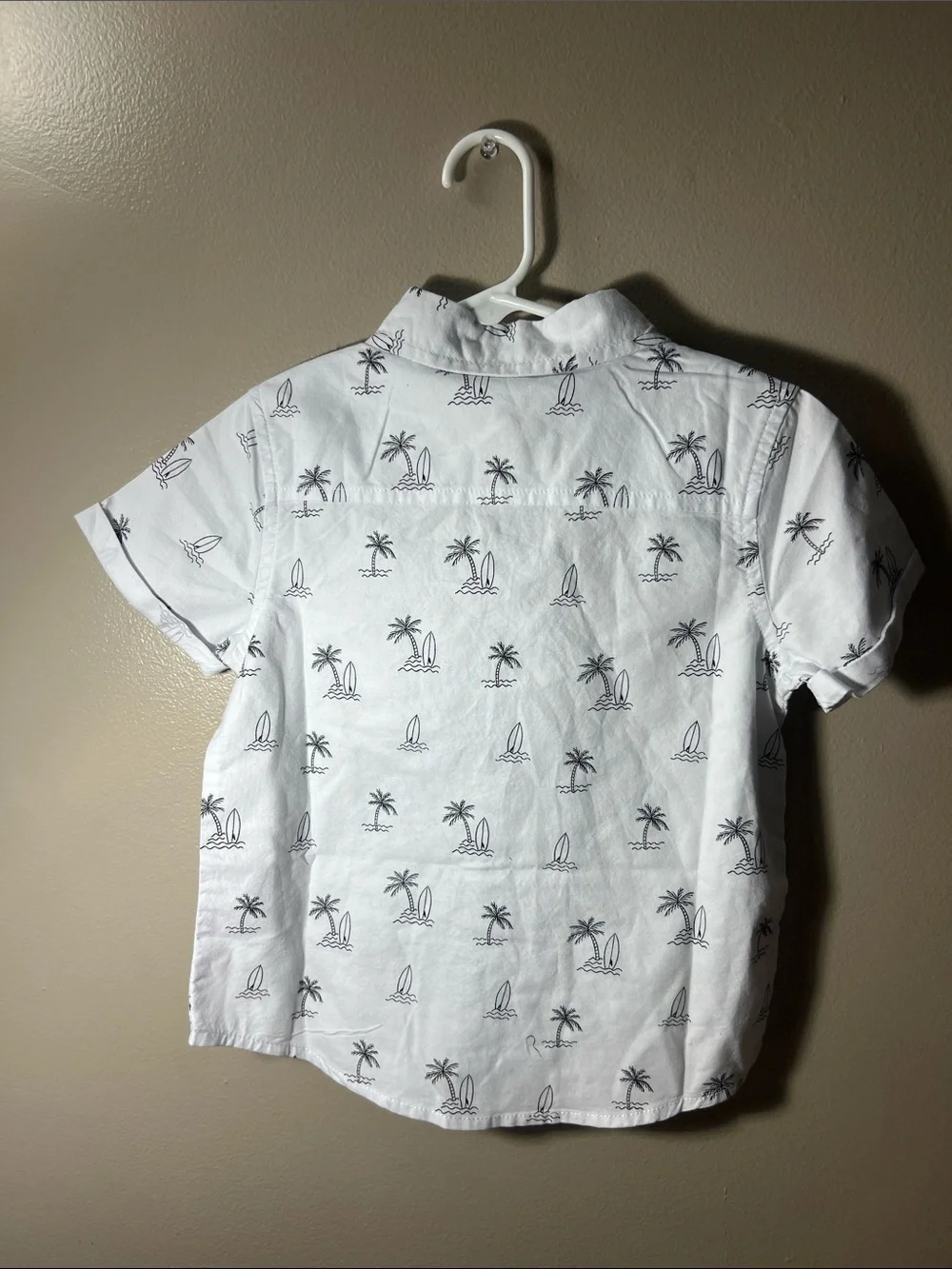 Gymboree White Short-Sleeve Button-Down with Palm & Surf Sketches